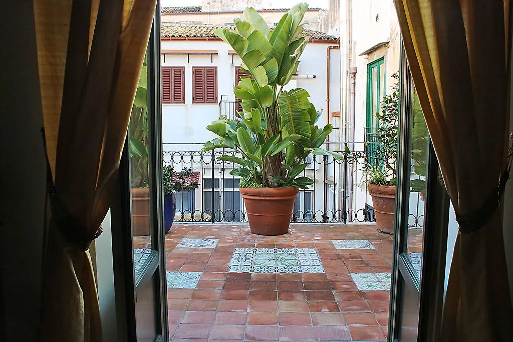 La Bella Palermo Hotel 0*,